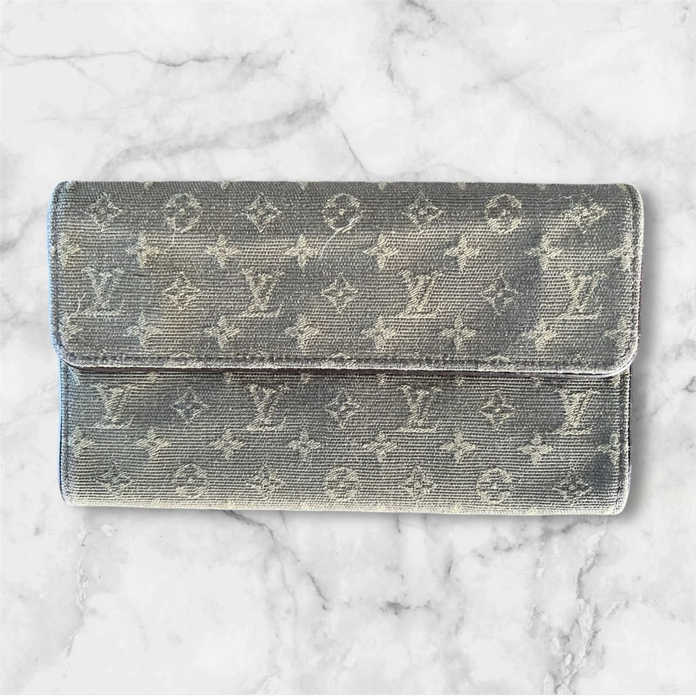 Denim Louis Vuitton Monogram Mini Lin Sarah Wallet.